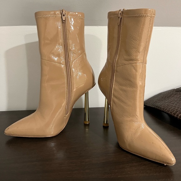 Michael Costello x Revolve tan Booties - Picture 7 of 10